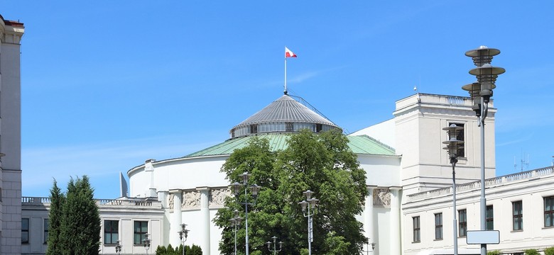 Zaskakujący wynik afery wokół Funduszu Sprawiedliwości [NAJNOWSZY SONDAŻ]