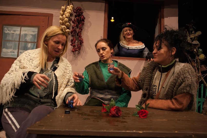 Scena iz predstave "Zarezoja"