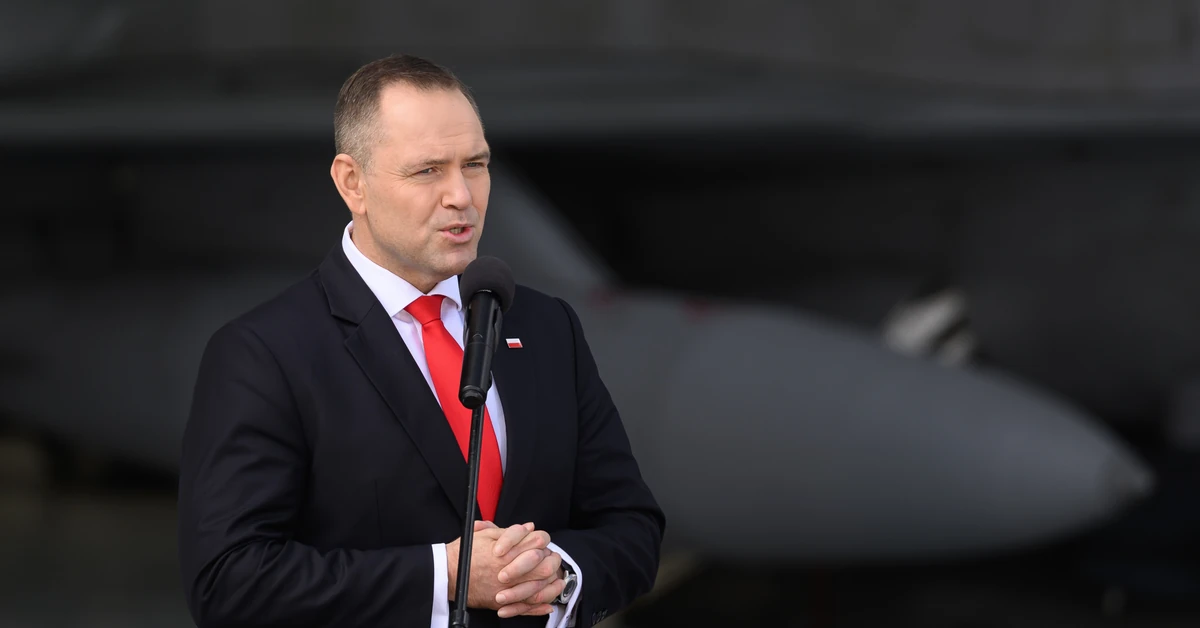 Опрос. Президент Навроцкий или правительство Туска - кто лучше позаботится о польских делах в мире?