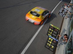 Seat przyciska w starciu o mistrza