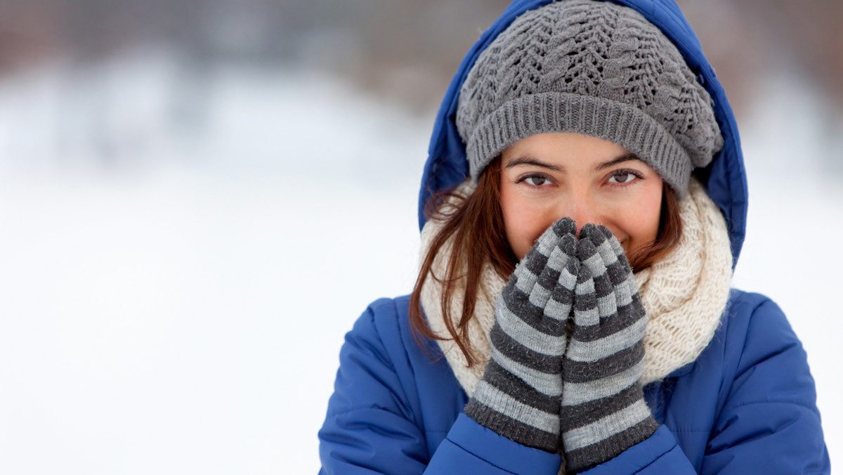 Puchowe kurtki na zimę — polecane modele z puchem naturalnym i syntetycznym