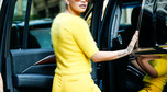 Rita Ora po raz kolejny zaszalała ze stylizacją. Wygląda jak kurczak!