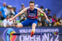 Karsten Warholm straszy rywali butami z pazurem