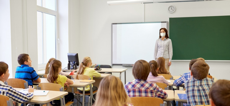 Ukryty "podatek edukacyjny". Zapłaci za to kolejne pokolenie [FELIETON]