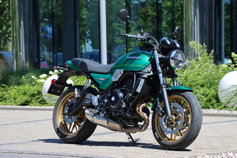 Kawasaki Z650RS 2022 1. generacja