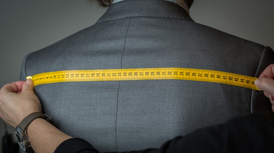 2.	Nie można zwrócić towarów, które zostały przygotowane na specjalne zamówienie klienta, a towar jest nieprefabrykowany. Przykładem takiej sytuacji jest zakup ubrań szytych na miarę.