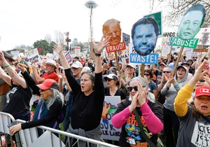 Protest protiv Trampa i Maska u Sijetlu
