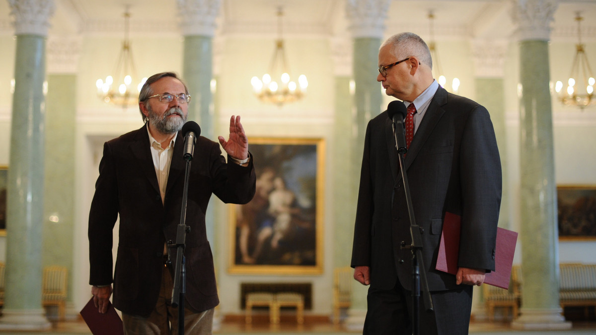 Ryszard Bugaj i Zofia Romaszewska zrezygnowali z członkostwa w Kapitule Orderu Odrodzenia Polski. Bugaj zrobił to w piątek lub sobotę — wysłał "kurtuazyjnego e-maila" do Kancelarii Prezydenta.