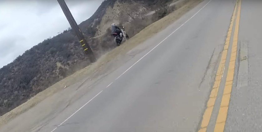 Mulholland Drive. Nagrał makabryczny wypadek motocyklowy przyjaciela