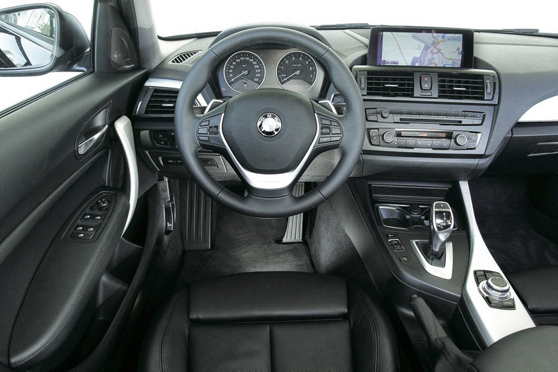 Kokpit BMW 125i