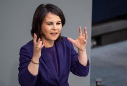 Szefowa MSZ Niemiec: Nigdy więcej nie możemy polegać na obietnicach Putina