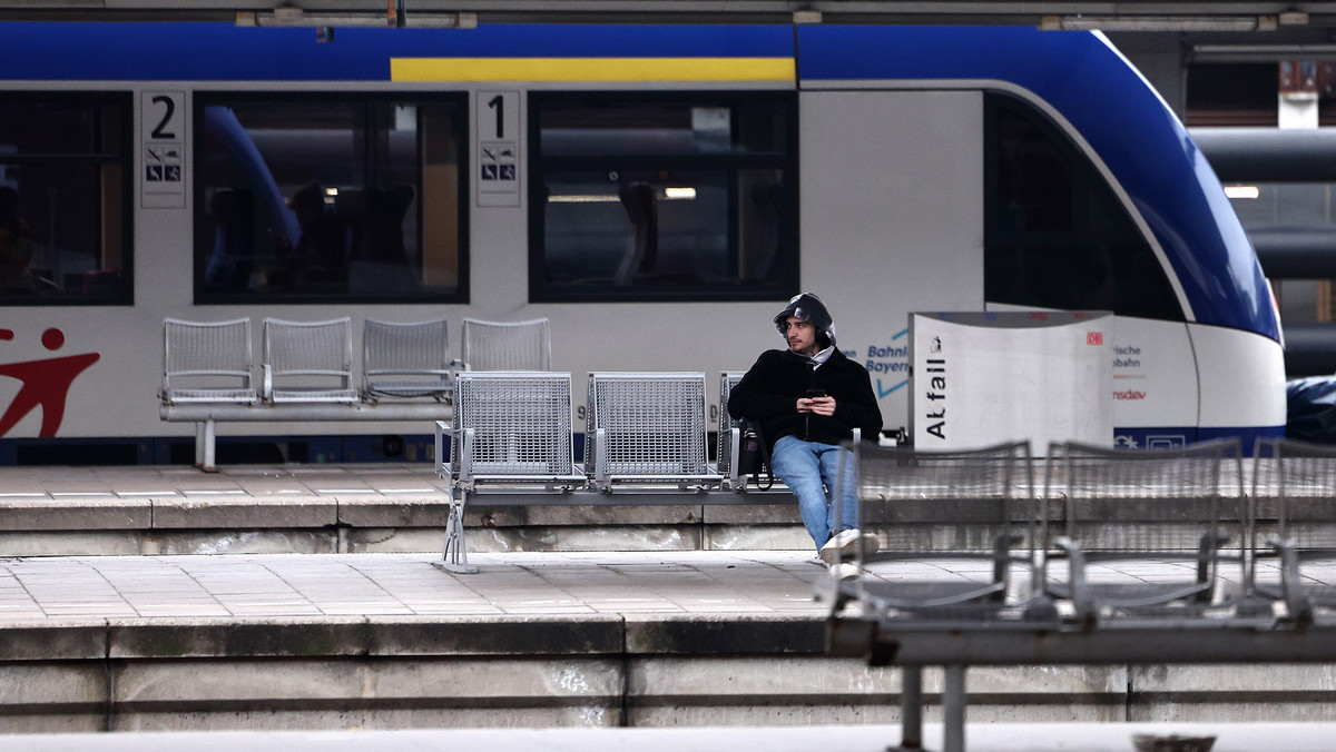 W Niemczech strajkują na kolei i lotniskach. Media piszą: najgorsze przed nami