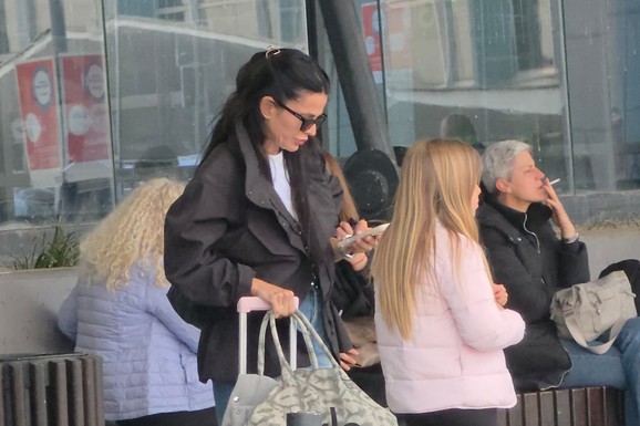 LUKAS U BESNOJ MAŠINI, A VODITELJKA SA MUŽEM I DETETOM Poznati preplavili beogradski aerodrom: Polumenta progovorio o NOVOM STANU (VIDEO)