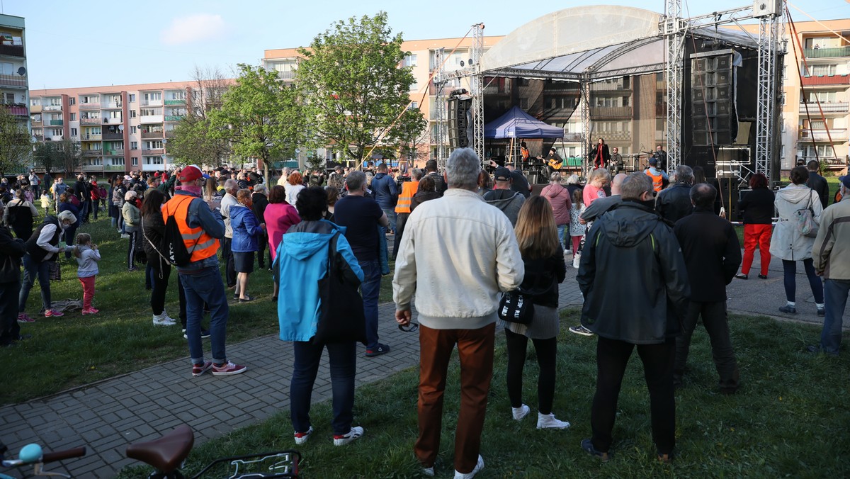 Koronawirus. Ciechanów: koncert Kasi Kowalskiej dla mieszkańców w czasie epidemii