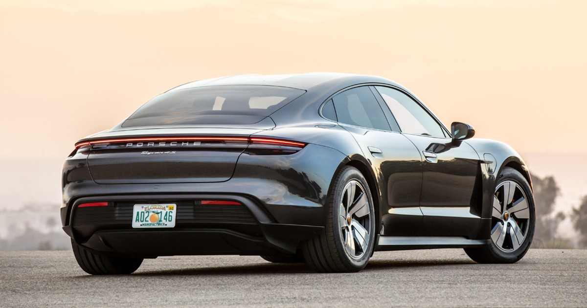 Elektryczne Porsche Taycan – ponad sto osób w Polsce zamówiło je „w ciemno”
