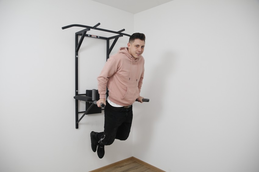 Mladen Rosić, pevač benda Dijamanti - dom