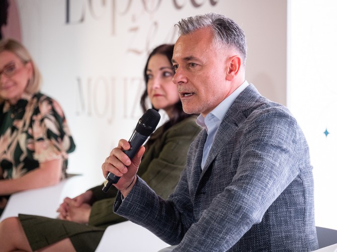Ass. dr sci. med. Dejan Dimitrijević – specijalista ginekologije i akušerstva na konferenciji "Lepota žene, moj izbor"