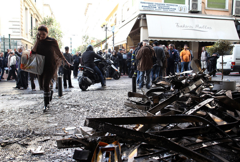 Grecja, Ateny po gwałtowych protestach