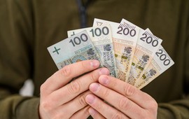 koniec-800-plus-oraz-13-i-14-emerytury-petycja-w-sejmie