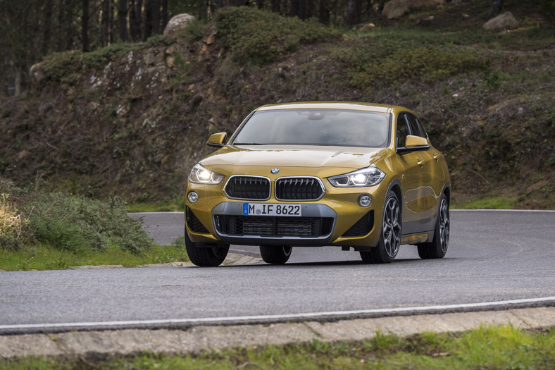 BMW X2 - SUV z genami coupe