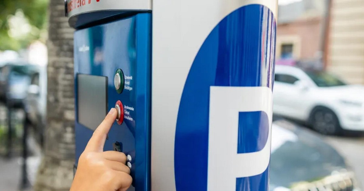 Fałszywe kody QR na parkomatach w Krakowie. Urzędnicy ostrzegają przed oszustwem