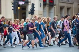 1500 zł na dziecko w nowym roku szkolnym. Co zrobić, aby je dostać?