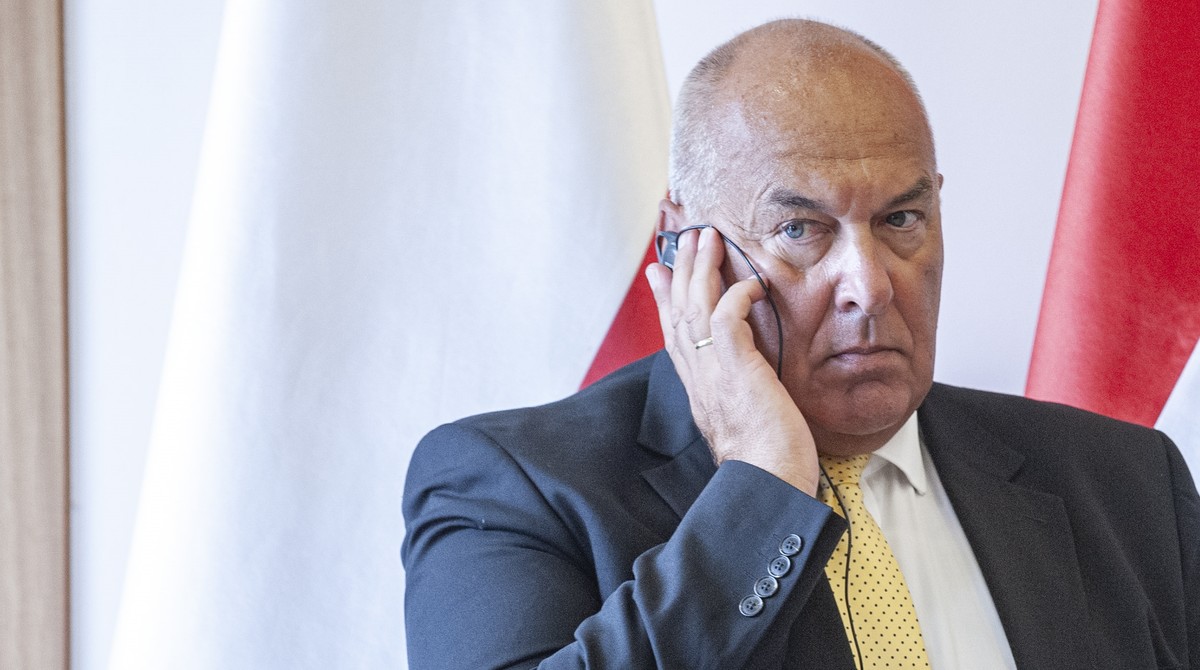 Oto majątek najbogatszego ministra. Oszczędności, akcje i ta emerytura! - Vimarsana News