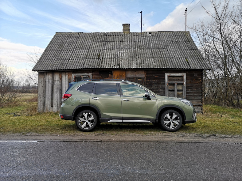 Subaru Forester 2.0i-L e-Boxer 