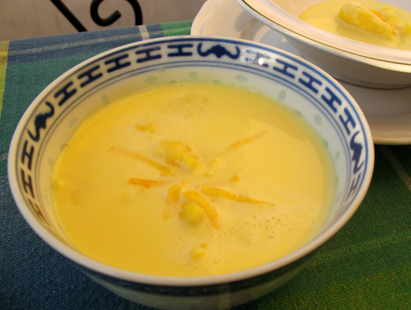 Dyniowa zupa mleczna z kluseczkami