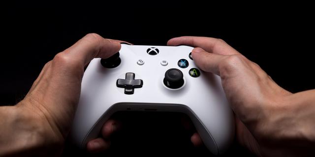 Why is my Xbox One controller blinking?': 3 ways to troubleshoot your Xbox  One controller when its Xbox button is blinking | Pulse Nigeria
