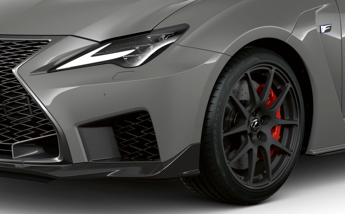 Nowy Lexus zaskoczy silnikiem. Polska wyróżniona przez