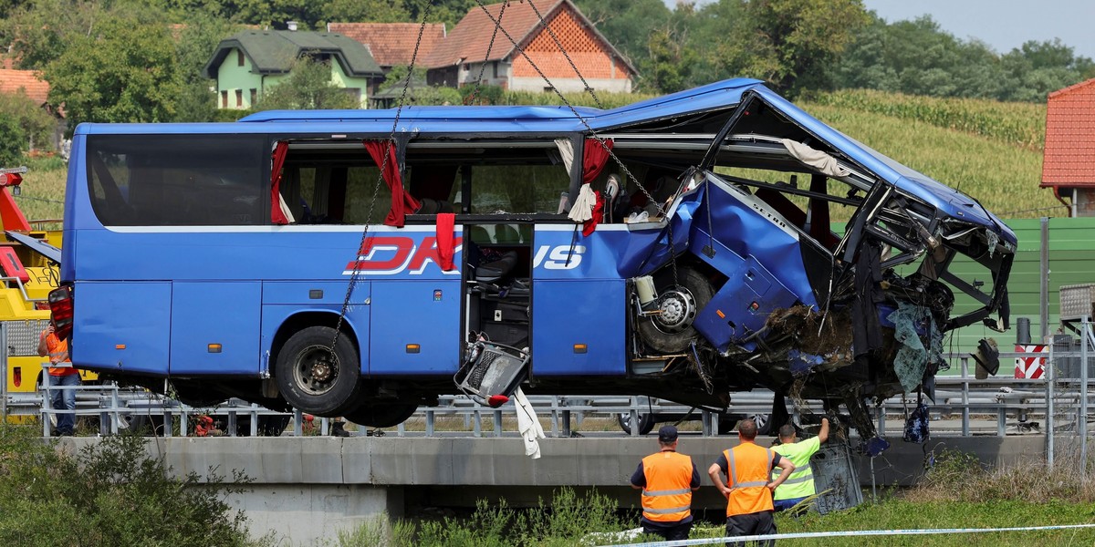 Wiadomo już z całą pewnością, że obaj kierowcy autokaru nie żyją. 