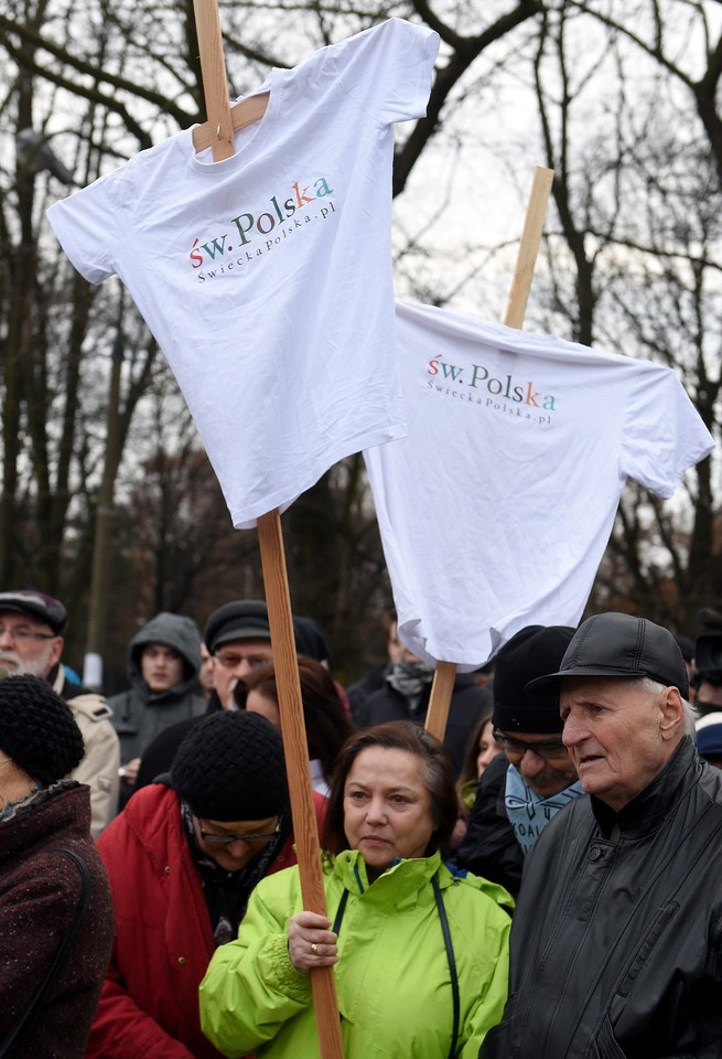 Protest przeciw finansowaniu Świątyni Opatrzności Bożej