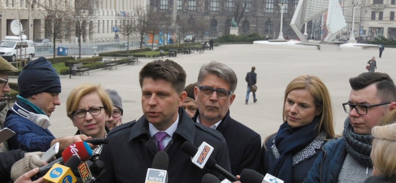 Ryszard Petru w Poznaniu: Premier Beata Szydło i prezydent Andrzej Duda narażają się na Trybunał Stanu