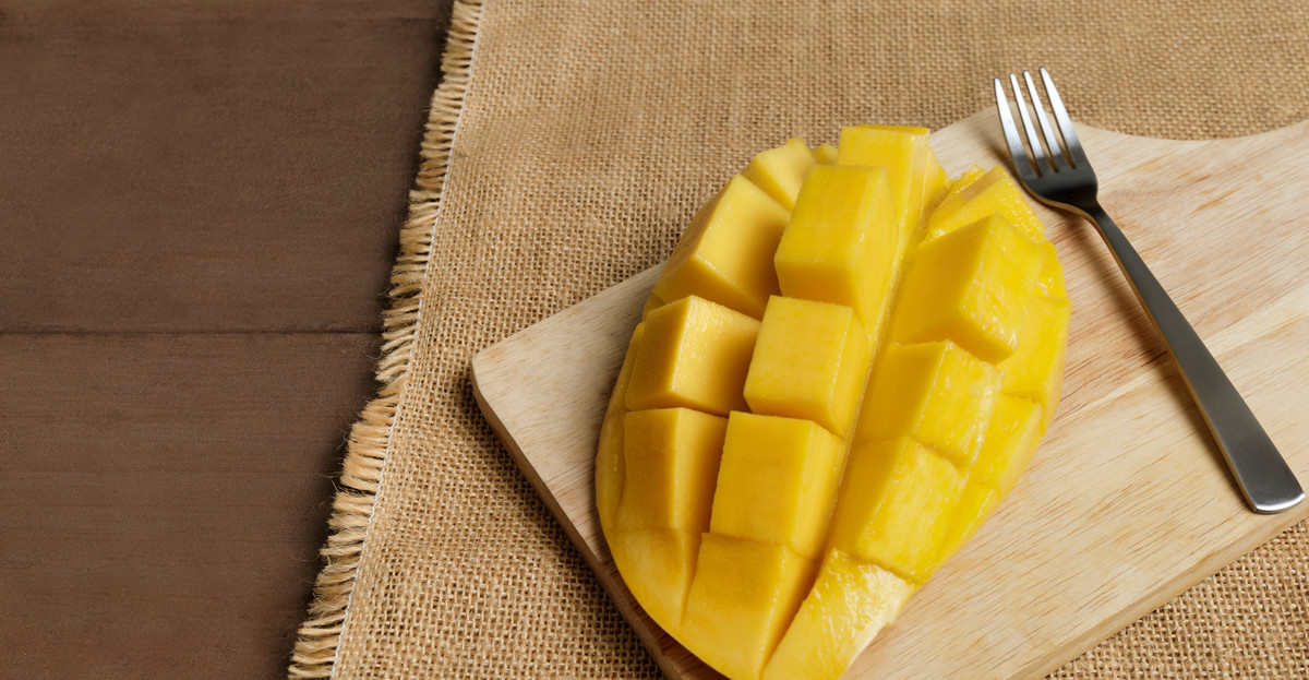 Jak obierać mango? Łatwe i proste sposoby