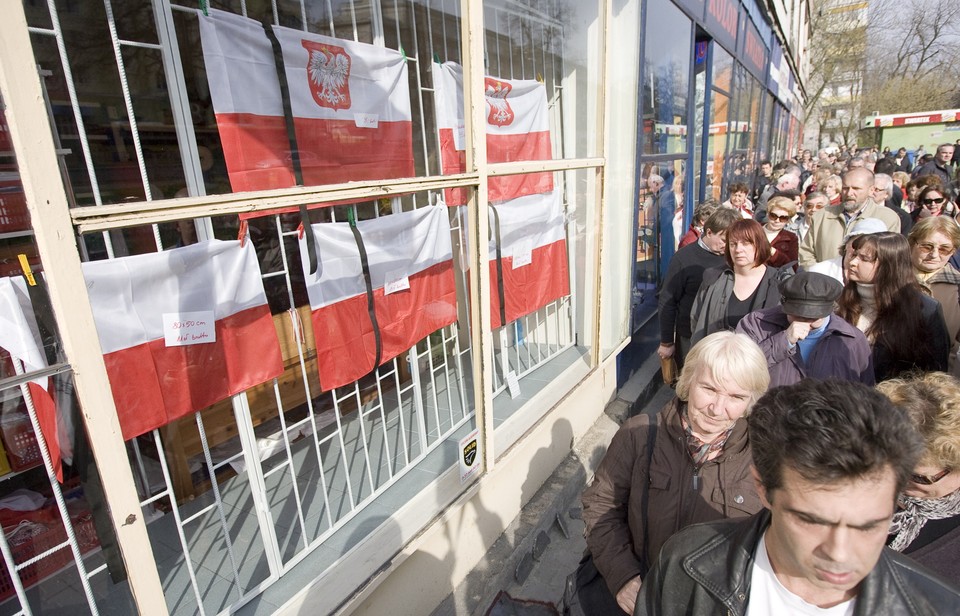 WARSZAWA SKLEP Z FLAGAMI WIELKA KOLEJKA