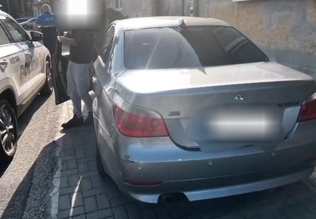 Policajtov prekvapil 14-ročný tínedžer za volantom.