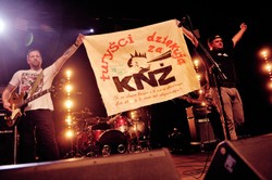 Kazik na Żywo zapowiada "Ostatni koncert w mieście" [WIDEO]