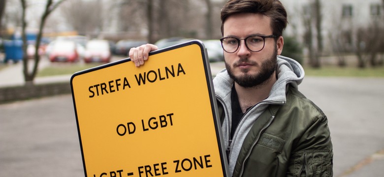 Podkarpackie traci pieniądze przez uchwały przeciw "ideologii LGBT". Staszewski ujawnia kulisy sprawy