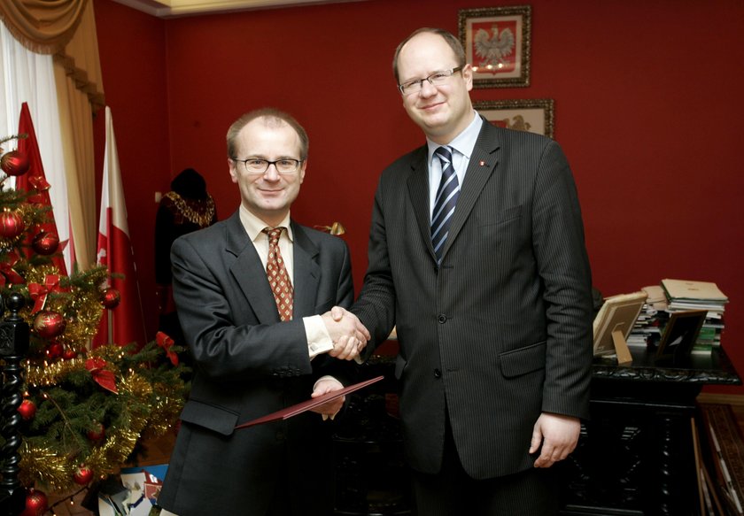 Maciej Lisicki, Paweł Adamowicz