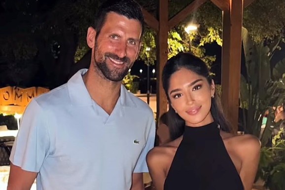 NOVAK ĐOKOVIĆ U DRUŠTVU ĐINE DŽINOVIĆ Evo gde je teniser otplovio jahtom, a ona ga odala: Oglasili se sa NAJLUKSUZNIJEG MESTA u Crnoj Gori