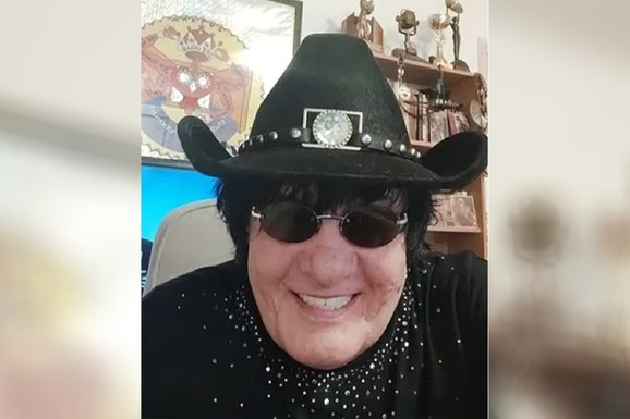 "PIJEM ŠAKU LEKOVA, BORIM SE" Milić Vukašinović o oporavku nakon amputacije noge: "Ugojio sam se, morali su da mi prave novu protezu" (Video)