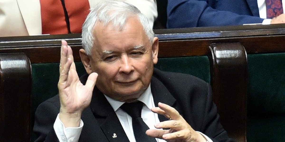 Koronawirus: Jarosław Kaczyński zna wynik testu na SARS-CoV-2