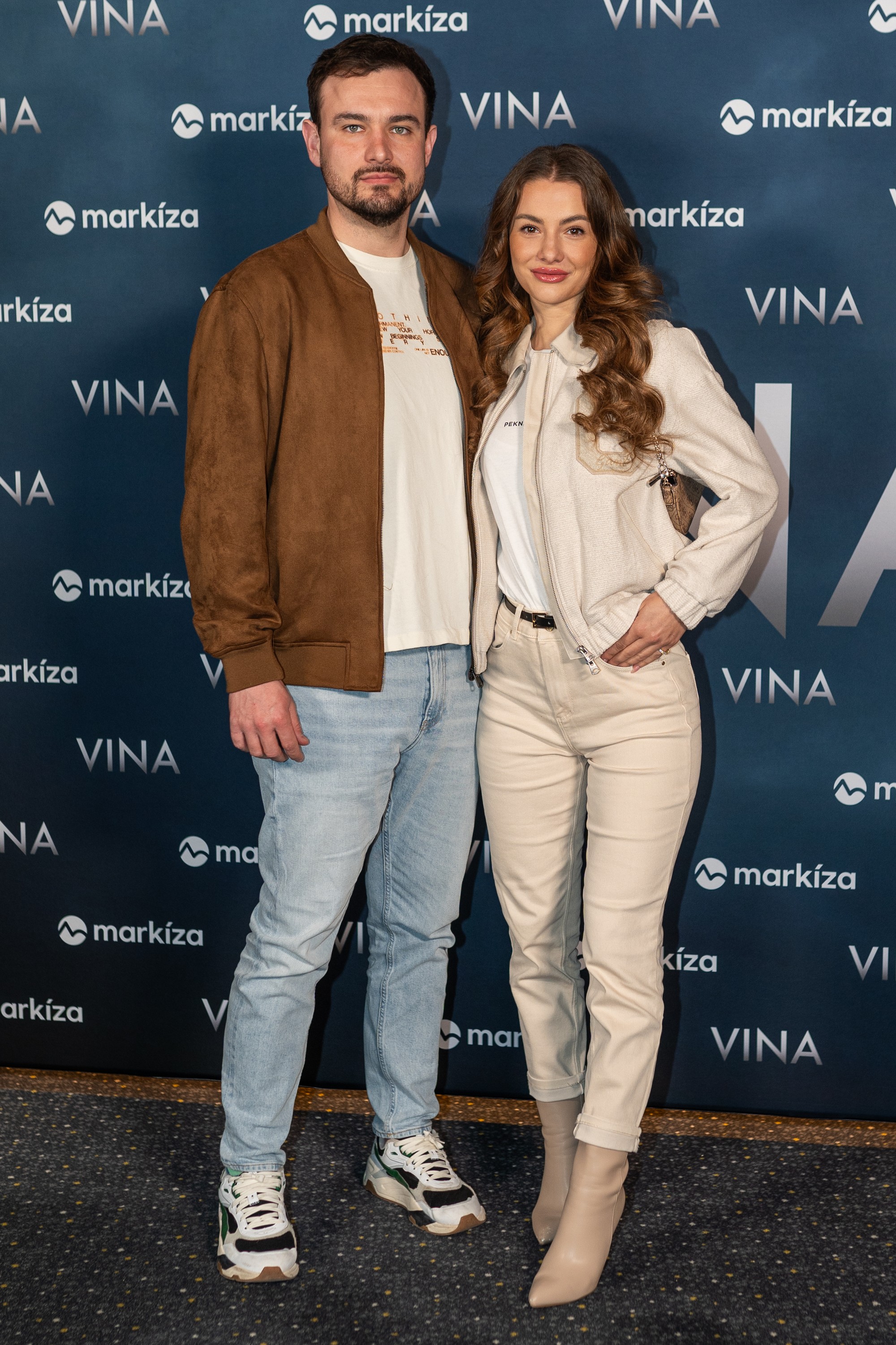 Mirka z Ruže pre nevestu na premiére seriálu Vina.