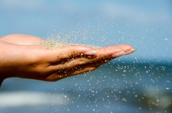 Garść tej przyprawy dmuchnij przez próg mieszkania. Rytuał idealny na początek miesiąca