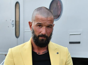 Išao od rijalitija do rijalitija, pa IMA SAMO PET GODINA RADNOG STAŽA: "Imaću za kiflu svaki dan u penziji!"