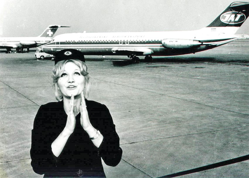 Iz mladih dana, stjuardesa "Jata"