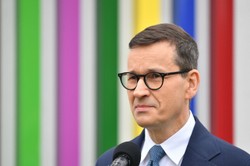 Morawiecki grzmi: PO zabierze 13 i 14 emeryturę