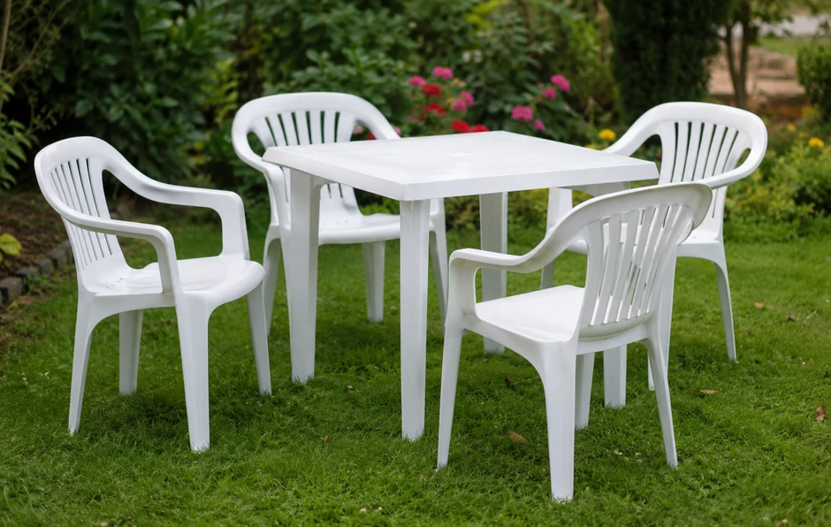 Plastične stolice