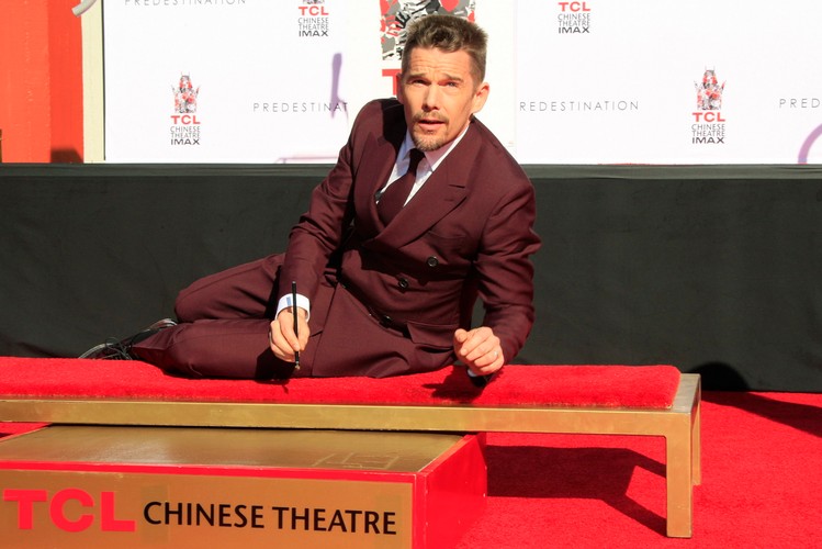 Ethan Hawke odcisnął swe dłonie i stopy w Alei Sław